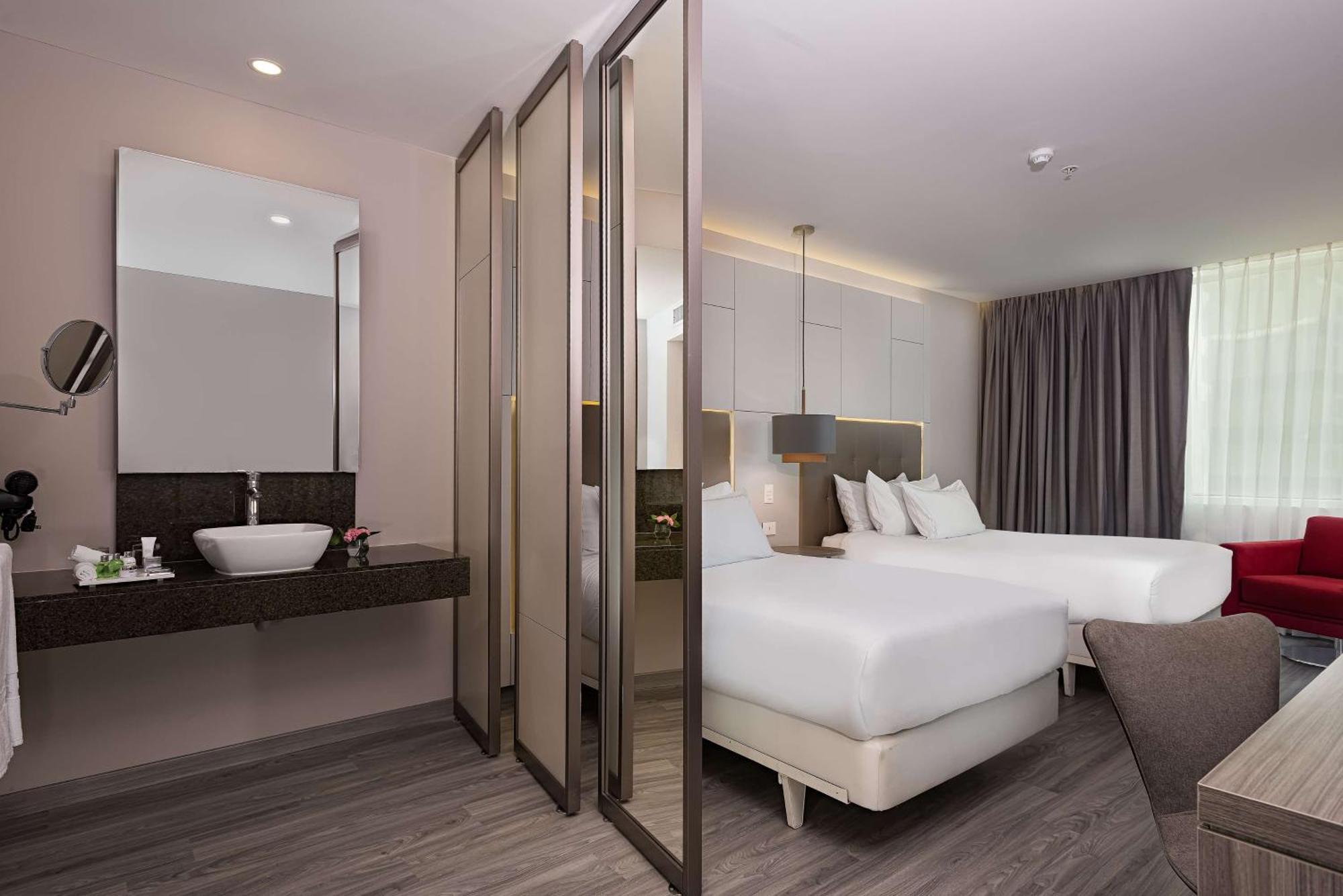 Nh Collection Medellin Royal Hotel Ngoại thất bức ảnh