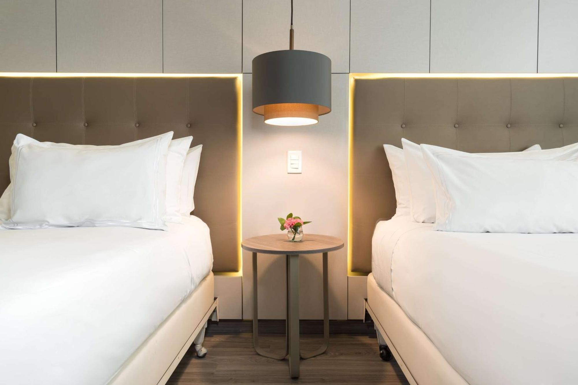 Nh Collection Medellin Royal Hotel Ngoại thất bức ảnh