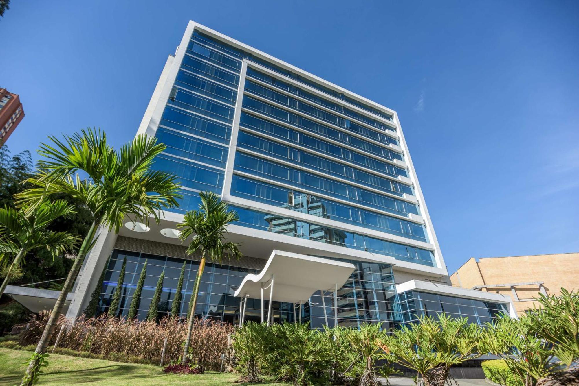 Nh Collection Medellin Royal Hotel Ngoại thất bức ảnh